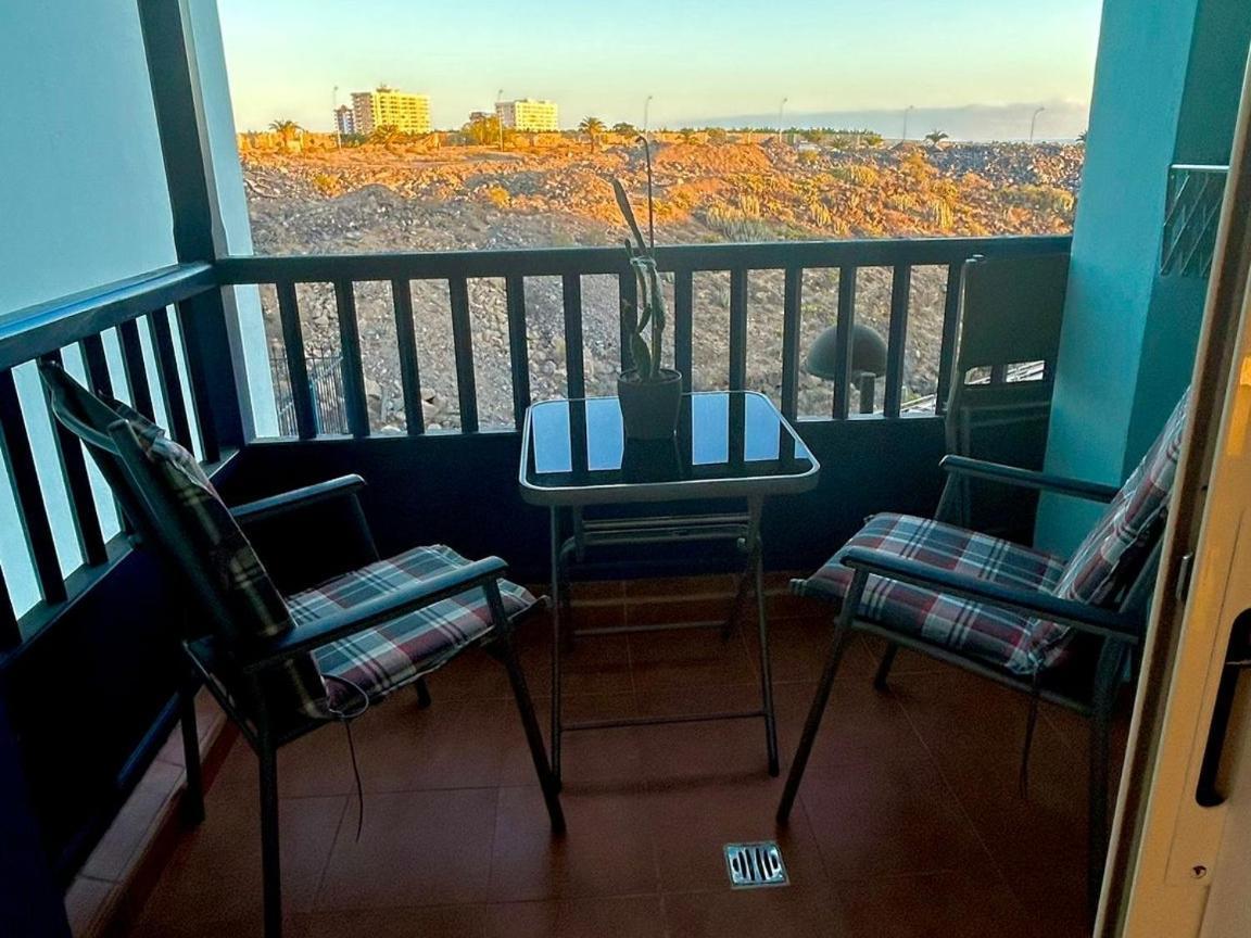 Huebsche Ferienwohnung Mit 2 Schlafzimmern, Pool Und Wlan, Strandnaehe Callao Salvaje Exterior foto